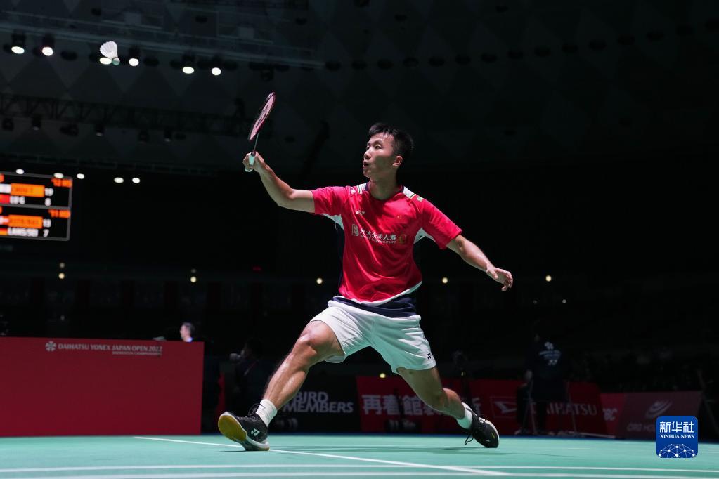 苏群：詹姆斯为东契奇转型牺牲 说他成了湖人“罗宾”是误导