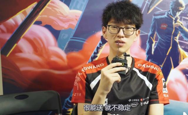 以简单而残
